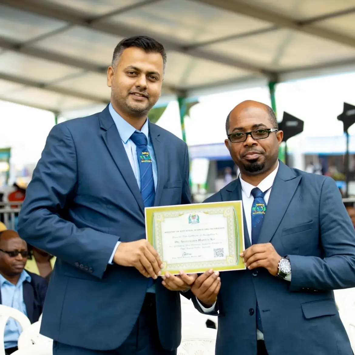 MHANDISI DKT. ABDULRAHIM HAROUN ALI SULEIMAN APOKEA TUNZO YA WATAFITI