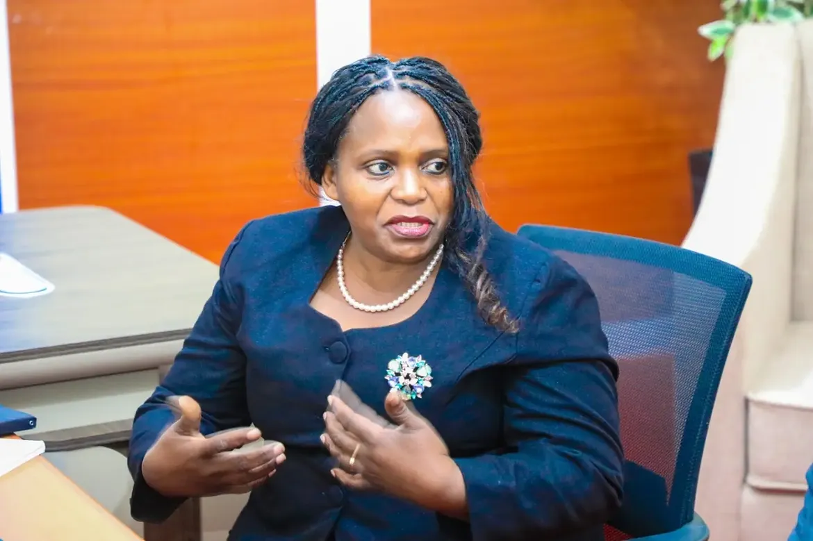 VETA YAWEKA MSUKUMO USHIRIKISHWAJI WA VIWANDA KATIKA UANDAAJI WA MITAALA