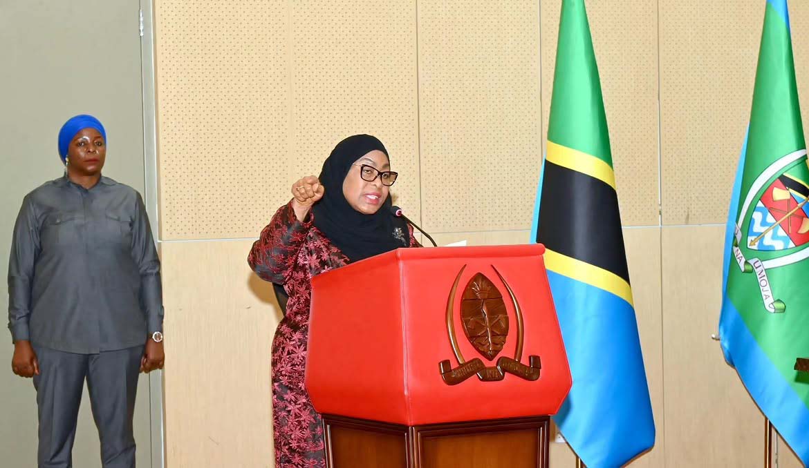 RAIS SAMIA AWAAGA WANAFUNZI 44 WANAOKWENDA MASOMONI IRELAND NA URUSI