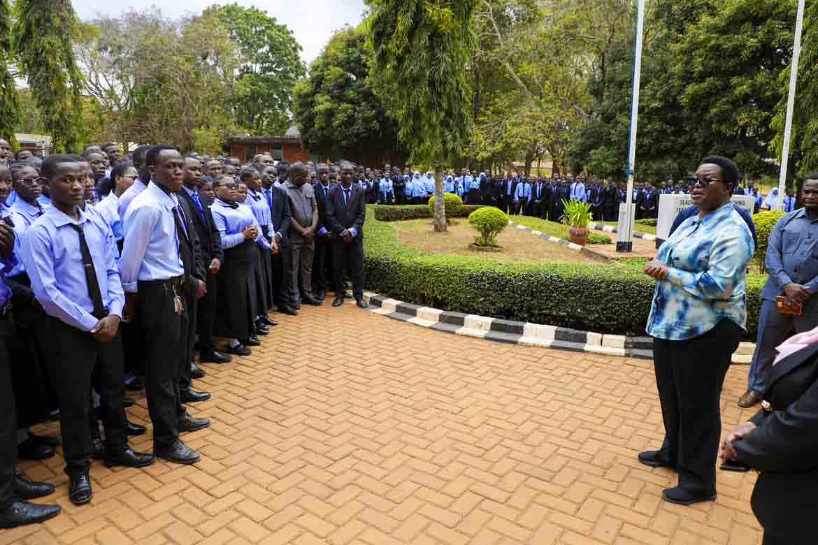 PROF. NOMBO: WALIMU NDIYO NGUZO YA MAENDELEO YA TAIFA